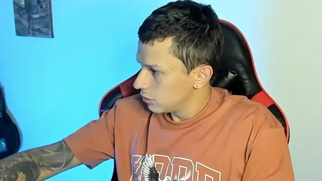 Snapshot of goodboy69l chatting on 7, 2, 2026 goodboy69l online show from 7, 2, 2026