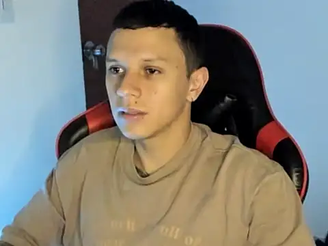 Snapshot of goodboy69l chatting on 8, 6, 2026 goodboy69l online show from 8, 6, 2026
