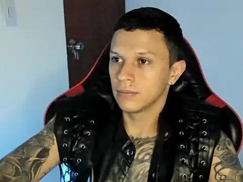 Snapshot of goodboy69l chatting on 10, 6, 2026 goodboy69l online show from 10, 6, 2026