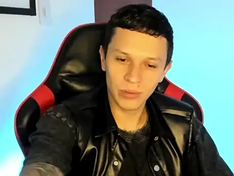 Snapshot of goodboy69l chatting on 3, 7, 2026 goodboy69l online show from 3, 7, 2026