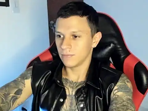 Snapshot of goodboy69l chatting on 13, 6, 2026 goodboy69l online show from 13, 6, 2026
