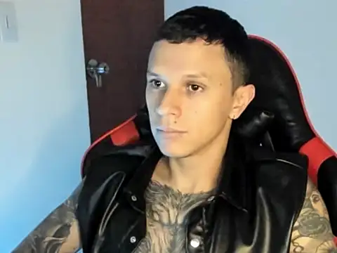 Snapshot of goodboy69l chatting on 4, 6, 2026 goodboy69l online show from 4, 6, 2026