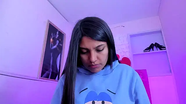 SarahStones online show from 9, 10, 2025