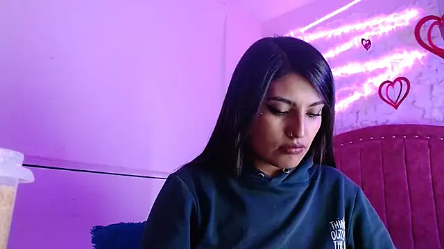 SarahStones online show from 14, 3, 2025