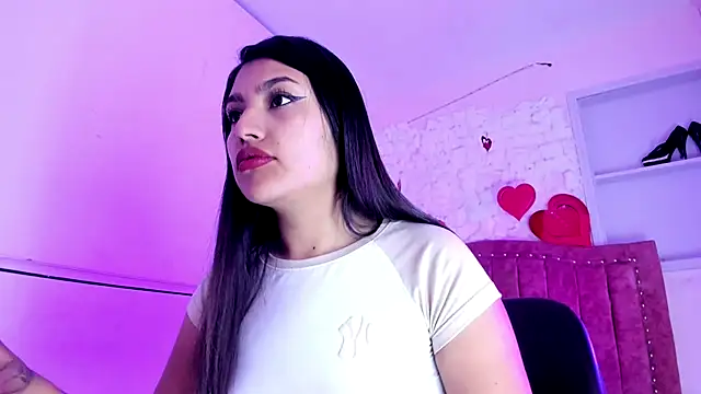 SarahStones online show from 18, 9, 2025