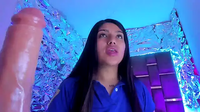 SarahStones online show from 1, 12, 2025