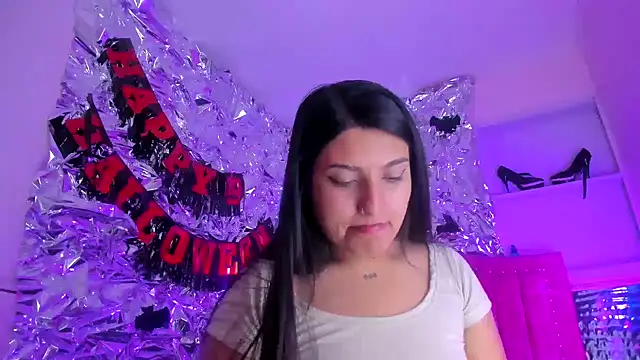 SarahStones online show from 15, 11, 2025