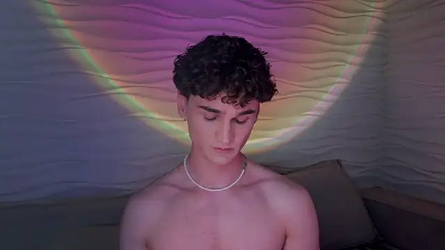 adam 21cm   online show from 20, 2, 2025