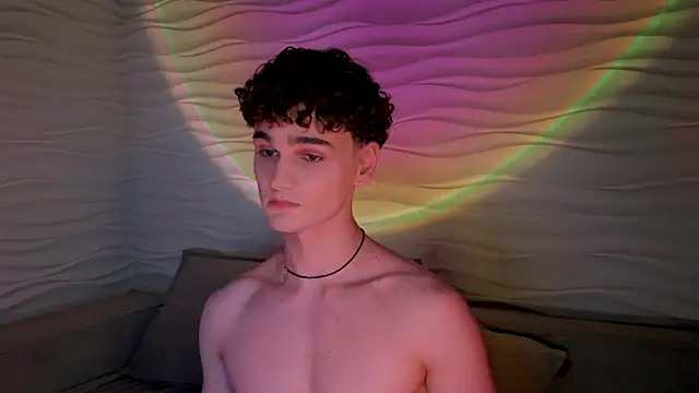 adam 21cm   online show from 6, 3, 2025