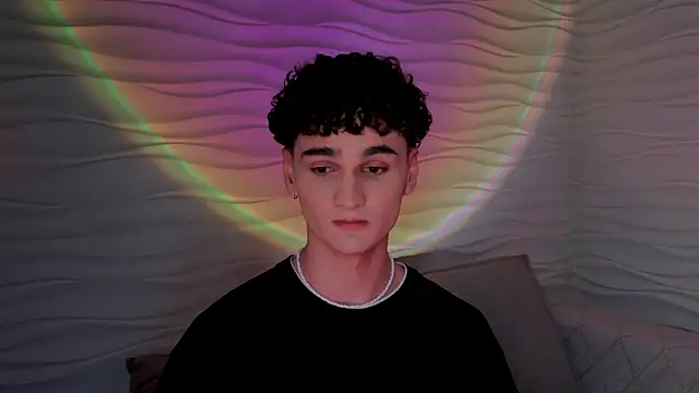 adam 21cm   online show from 7, 3, 2025