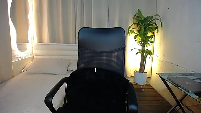 xxx  exotic online show from 18, 12, 2025