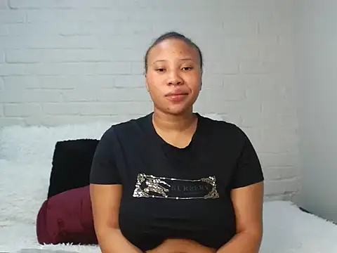 DrippinCaramelCutie online show from 4, 3, 2025