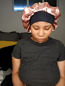 DrippinCaramelCutie online show from 26, 11, 2025