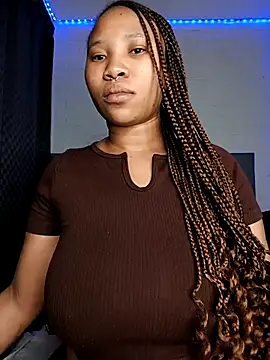 Snapshot of DrippinCaramelCutie chatting on 18, 2, 2026 DrippinCaramelCutie online show from 18, 2, 2026