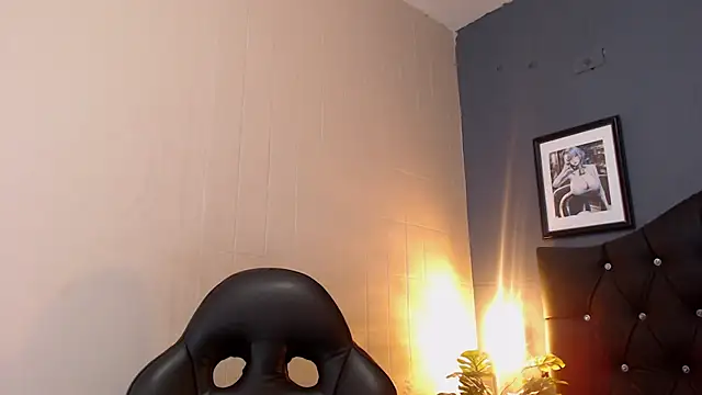 Sara-Smith- online show from 4, 10, 2025