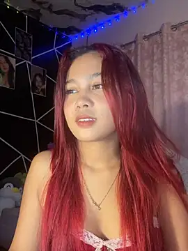 Snapshot of ursweet_babygirl chatting on 4, 7, 2026 ursweet babygirl online show from 4, 7, 2026