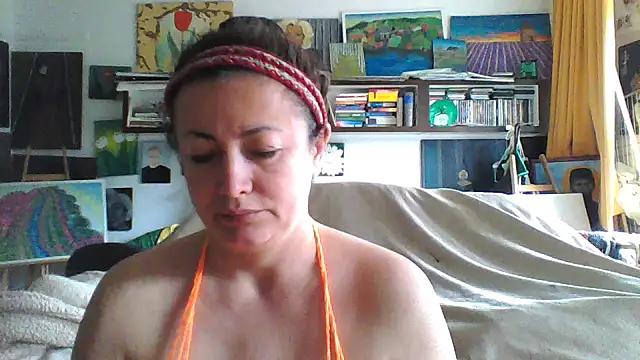 MariaAnaSunshine online show from 9, 10, 2025