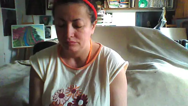 MariaAnaSunshine online show from 28, 10, 2025