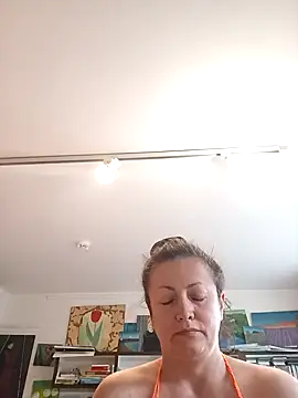 MariaAnaSunshine online show from 7, 10, 2025