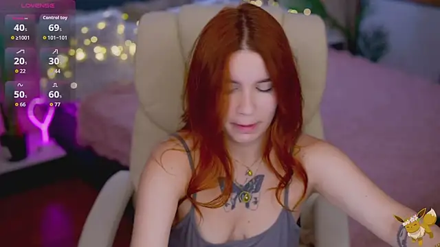 RedShinee online show from 26, 11, 2025