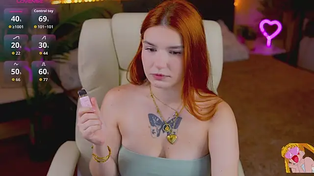 RedShinee online show from 10, 9, 2025