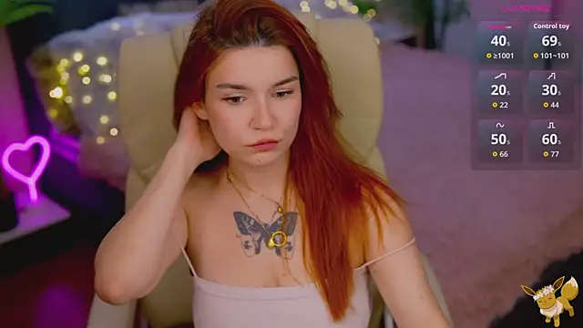 RedShinee online show from 10, 11, 2025