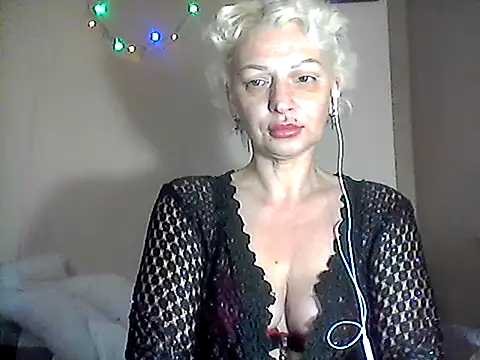 Snapshot of MaryJane441 chatting on 7, 2, 2026 MaryJane441 online show from 7, 2, 2026