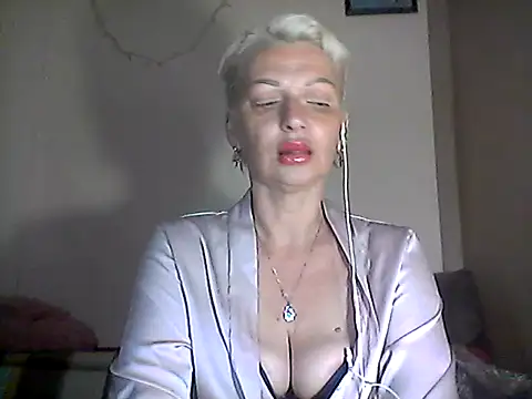 Snapshot of MaryJane441 chatting on 17, 6, 2026 MaryJane441 online show from 17, 6, 2026