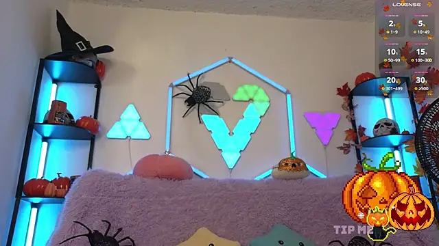 Snapshot of littlevixen18 chatting on 27, 10, 2025 littlevixen18 online show from 27, 10, 2025