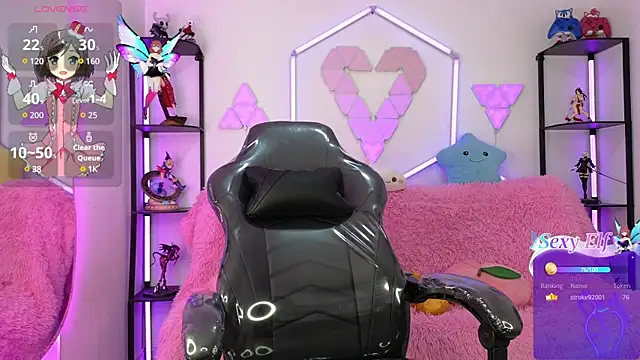 Snapshot of littlevixen18 chatting on 20, 3, 2025 littlevixen18 online show from 20, 3, 2025