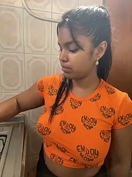 zoe roux21 online show from 23, 10, 2025