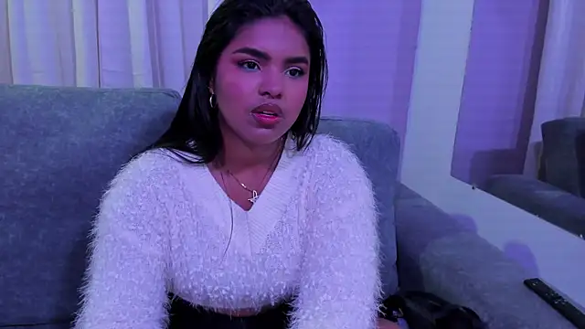 zoe roux21 online show from 28, 9, 2025