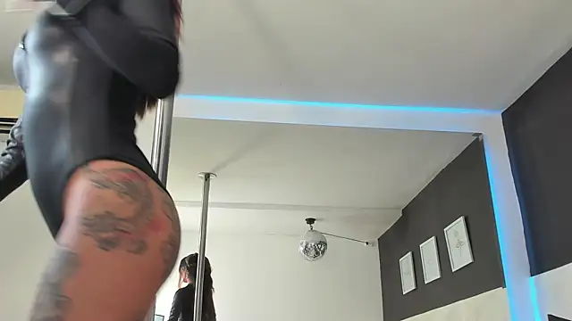 scarlet castro online show from 21, 1, 2025