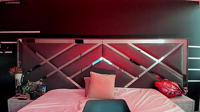 SexyNaf online show from 17, 9, 2025