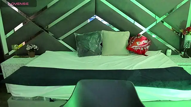 SexyNaf online show from 9, 10, 2025