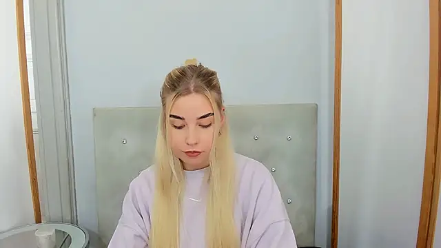 KristyHoney online show from 17, 3, 2025