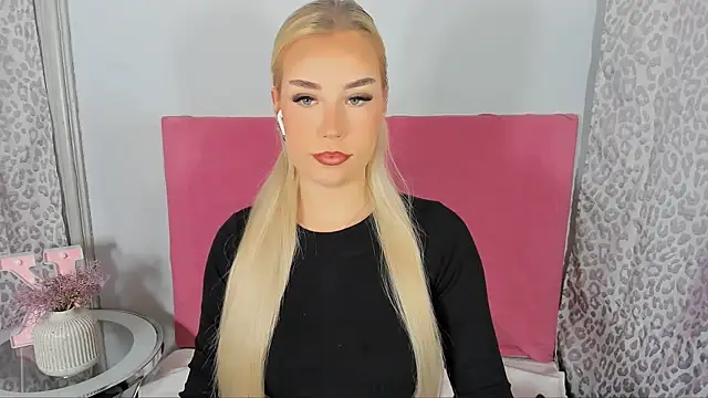 KristyHoney online show from 8, 3, 2026