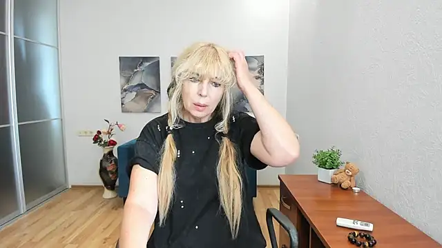 Anna Diax online show from 24, 7, 2026