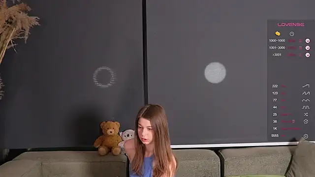 AnnaSiren online show from 5, 2, 2025