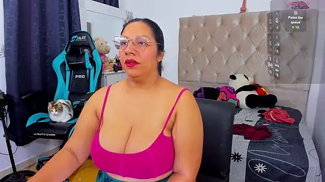 lulu ferrer online show from 21, 11, 2025