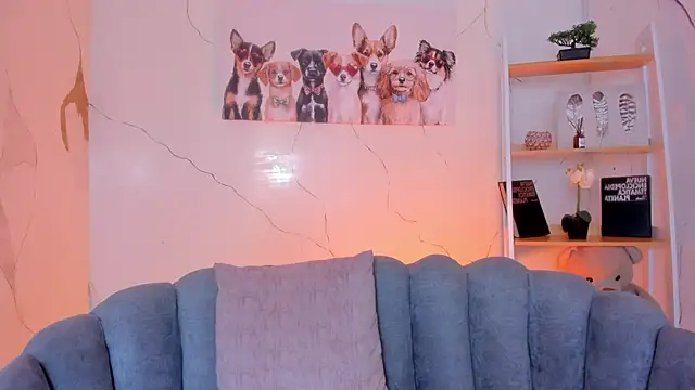 RoxyRoss  online show from 1, 10, 2025