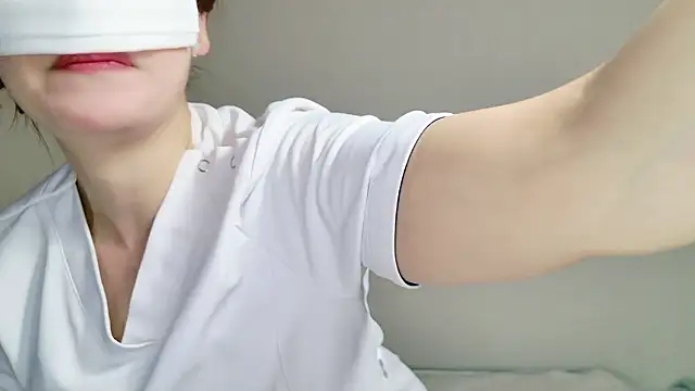 Snapshot of erokangoshi-nene chatting on 3, 11, 2025 erokangoshi-nene online show from 3, 11, 2025