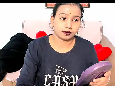 Snapshot of kendracox21 chatting on 3, 2, 2026 kendracox21 online show from 3, 2, 2026