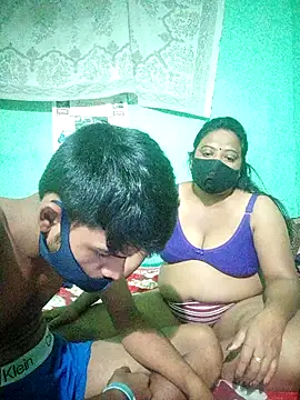 Group Of Lust online show from 15, 4, 2026