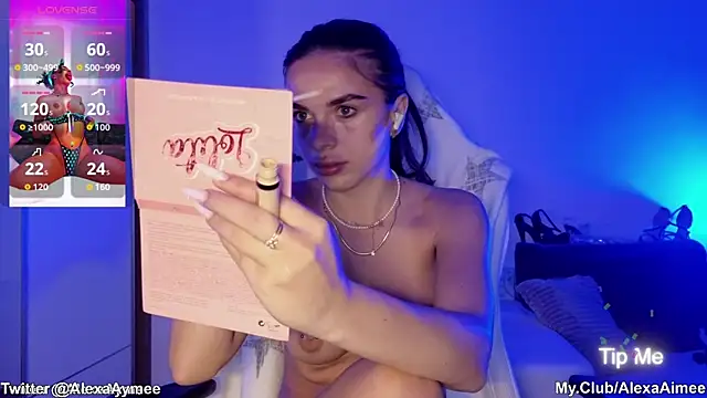 AlexaAimee online show from 9, 11, 2025