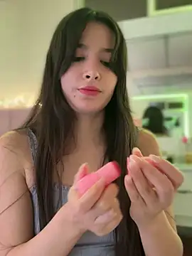 annaharper- online show from 22, 2, 2025