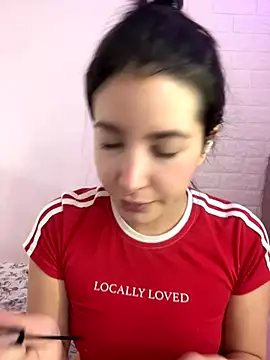 annaharper- online show from 10, 9, 2025