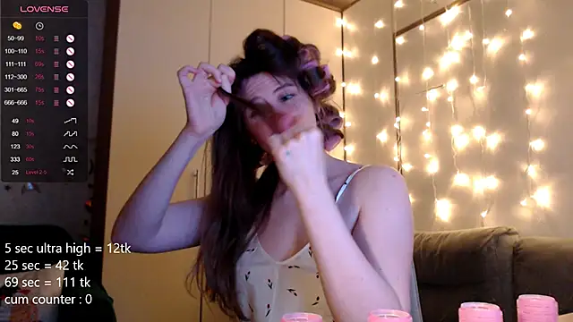 Snapshot of your_jane chatting on 2, 12, 2025 your jane online show from 2, 12, 2025