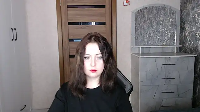 Kristy-Max online show from 4, 11, 2025