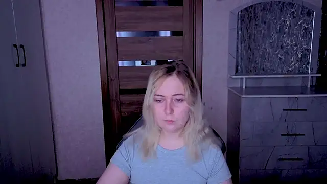 Snapshot of Kristy-Max chatting on 26, 6, 2026 Kristy-Max online show from 26, 6, 2026